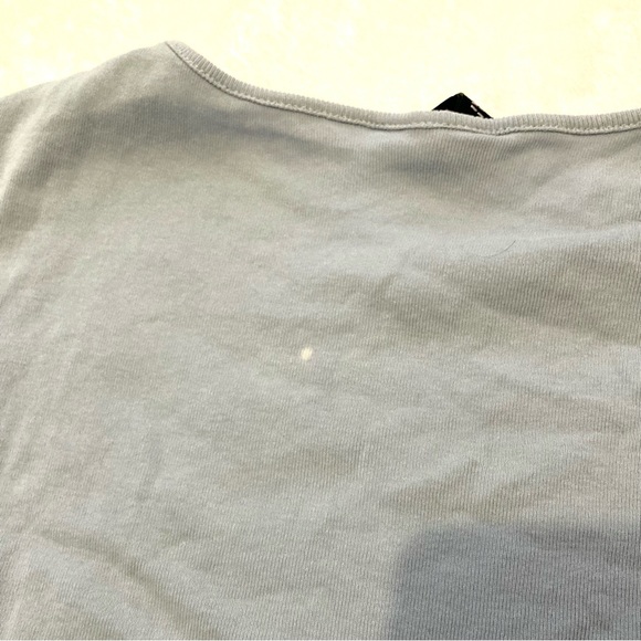 Light blue divided t shirt size xs - Picture 4 of 4